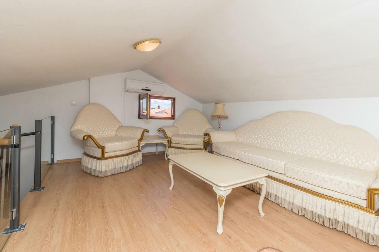 זאדאר Rooms & Apartments Hegic מראה חיצוני תמונה
